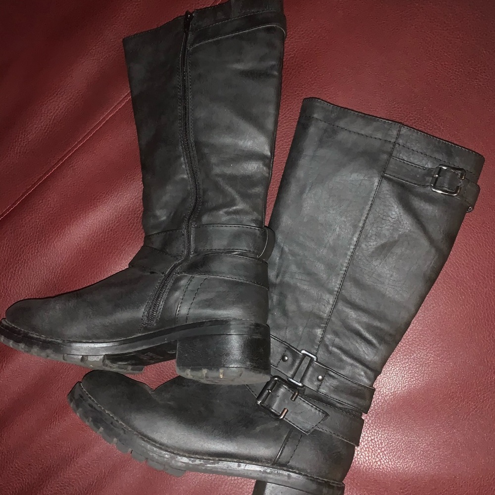 Black Boots